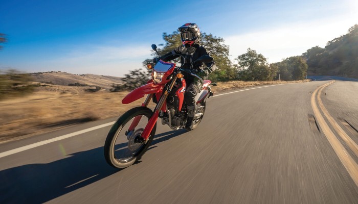 crf300l-product-page-zig-zag-img1-1400x800-01